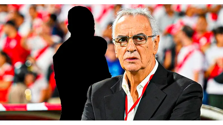 Jorge Fossati dirigiendo en Perú.
