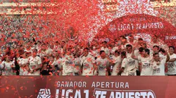 Universitario prepara renovación y fichajes