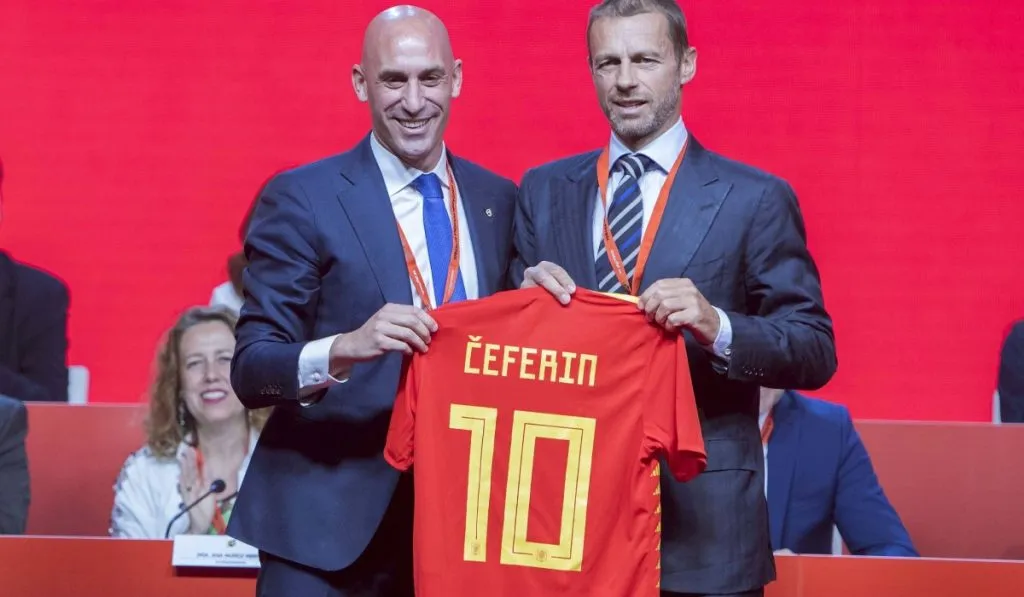 Rubiales y Ceferin, la otra parte de la denuncia de The Objective: IMAGO