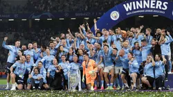 Manchester City festeja su título de Champions League.
