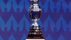 El trofeo de la Copa América.
