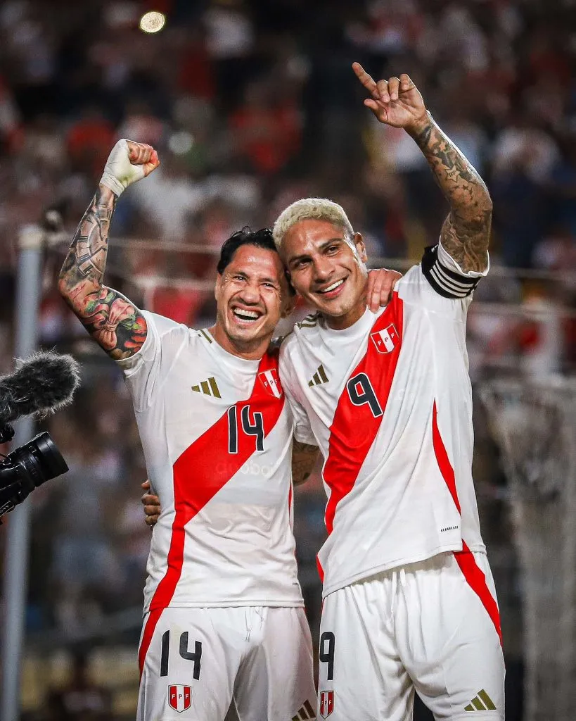 Gianluca Lapadula y Paolo Guerrero en la Selección Peruana. (Foto: FPF).