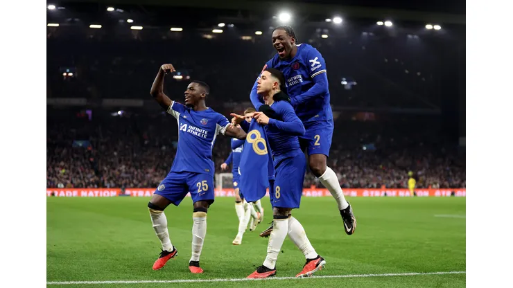 BIRMINGHAM, ENGLAND - FEBRUARY 07: Enzo Fernandez of Chelsea celebrates with Moises Caicedo and Axel Disasi of Chelsea after scoring his team's third goal from a direct free-kick during the Emirates FA Cup Fourth Round Replay match between Aston Villa and Chelsea at Villa Park on February 07, 2024 in Birmingham, England. (Photo by Catherine Ivill/Getty Images)