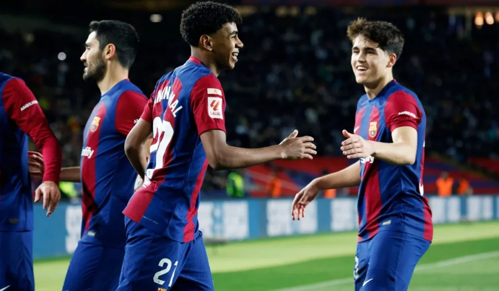 Lamine Yamal y Pau Cubarsí en un encuentro con Barcelona: IMAGO