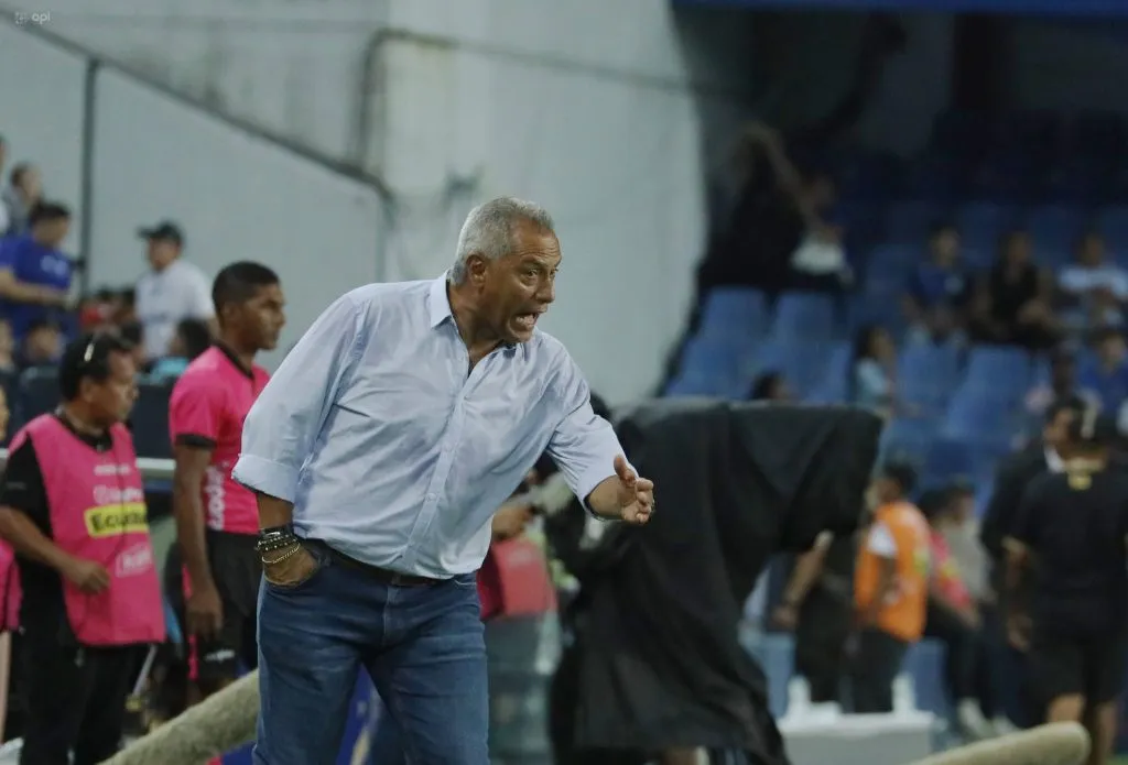 Emelec se queda sin posibilidades de pelear la primera etapa. (Foto: Imago)