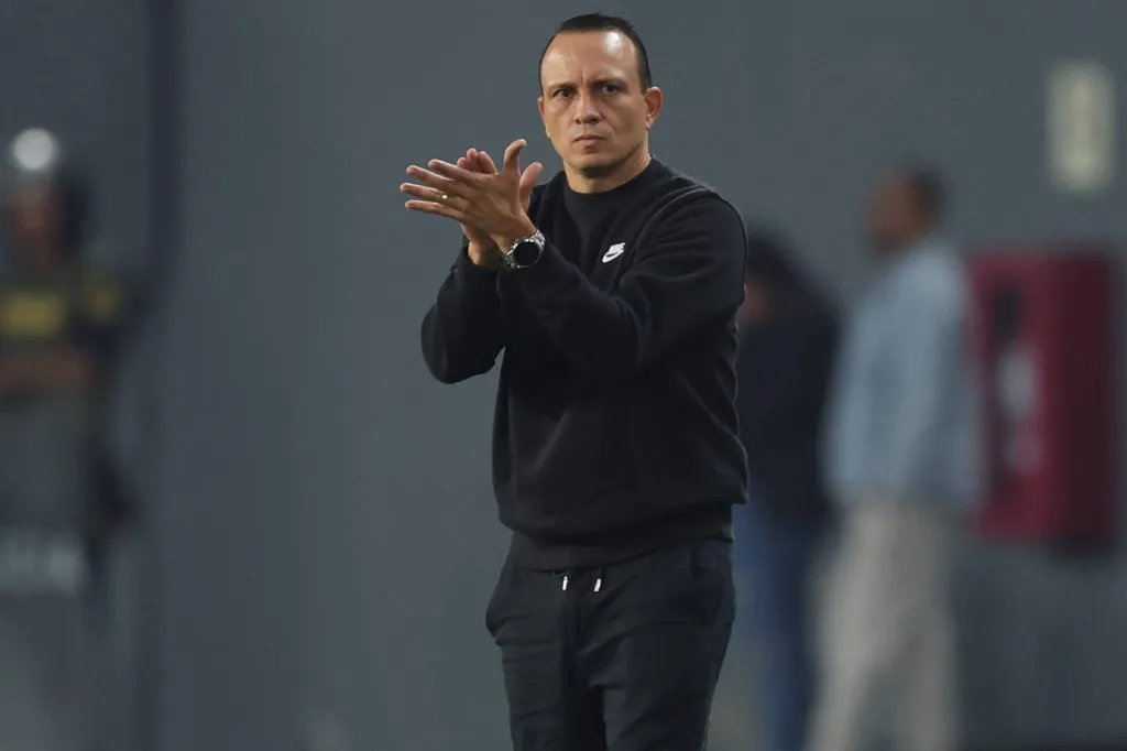 Alejandro Restrepo, técnico de Alianza Lima. (Foto: IMAGO)