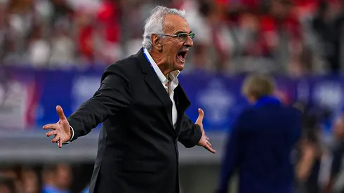 Jorge Fossati dirigiendo a Perú en la Copa América 2024.