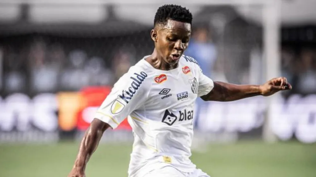 Juan Cazares dejó el fútbol ecuatoriano hace casi 15 años.