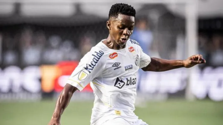 Juan Cazares vuelve al fútbol ecuatoriano luego de casi 15 años.