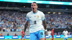 Darwin Núñez, noticia en Inglaterra por sus goles con Uruguay.