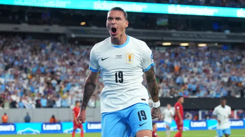Darwin Núñez, noticia en Inglaterra por sus goles con Uruguay.