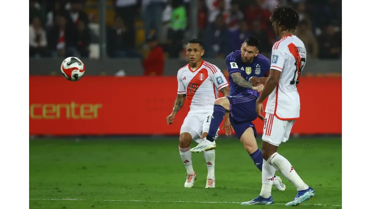 Selección gana chances de superar a la Argentina de Messi