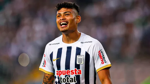 Jeriel De Santis convirtió su primer gol con Alianza Lima.