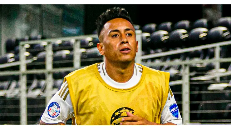 Christian Cueva jugando para Perú.