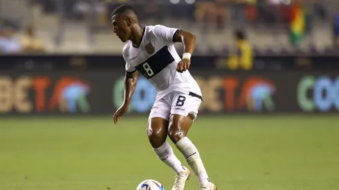 El volante se quejó de los hinchas de Ecuador