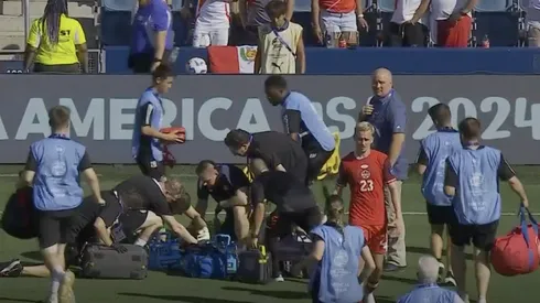 Árbitro del Perú versus Canadá se desvaneció en pleno cotejo