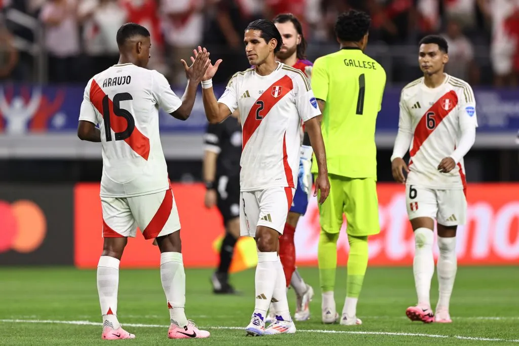 Selección Peruana después de empatar contra Canadá. (Foto: Getty).