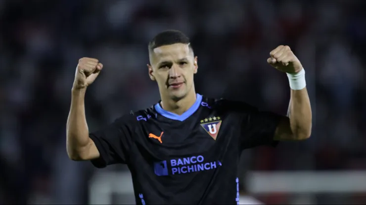 Liga de Quito ya le busca reemplazo a Álex Arce para la siguiente temporada.