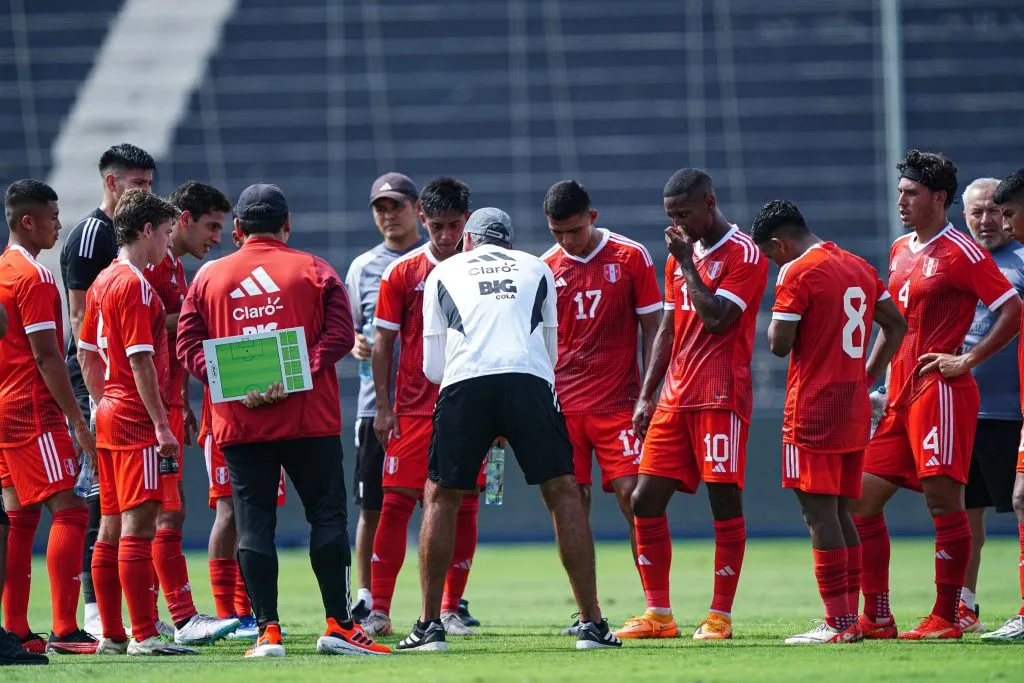 Erick Noriega en la Selección Peruana. (Foto: Twitter).