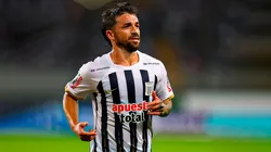 Gabriel Costa jugando para Alianza Lima.
