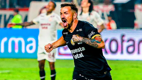 Gabriel Costa jugnado en Alianza Lima.