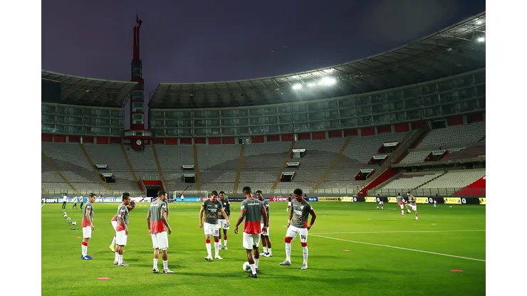 Es titular indiscutible en la actual Selección Peruana