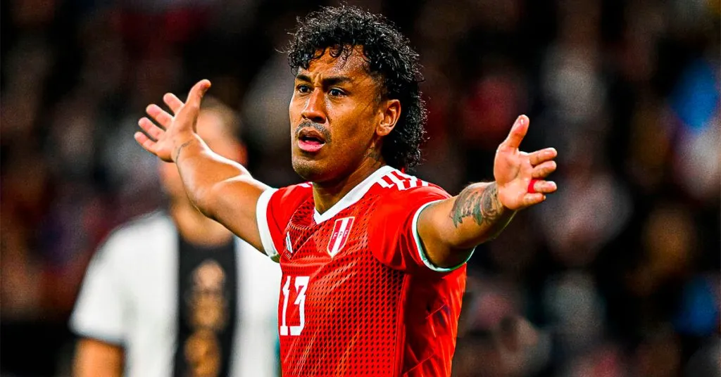 Renato Tapia jugando para Perú. (Foto: IMAGO)