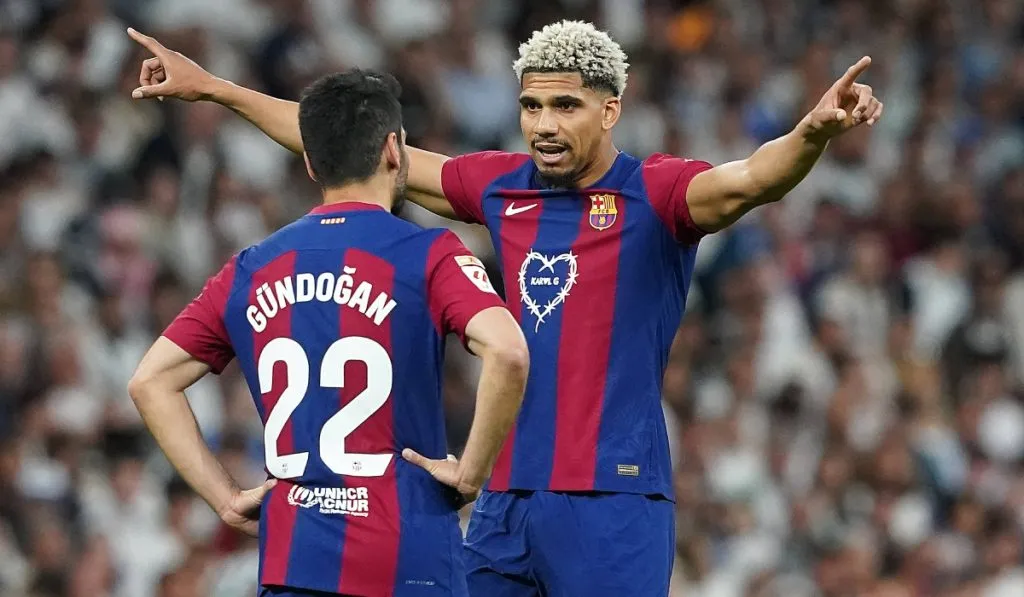 Ronald Araújo y Gundogan tras sus cruces ante PSG: IMAGO