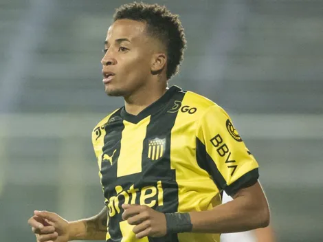 Peñarol tomó una decisión con el futuro de Byron Castillo