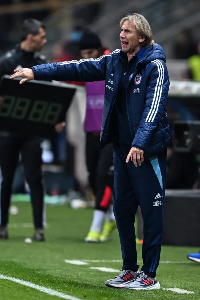 Ricardo Gareca dirigiendo a la Selección Chilena. (Foto: IMAGO).