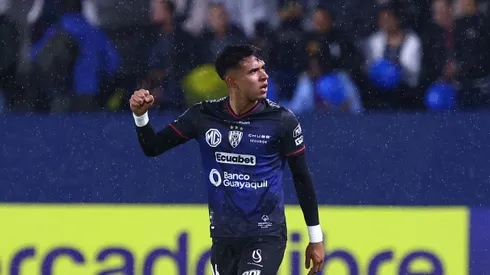 QUITO, ECUADOR - APRIL 24: Kendry Paez of Independiente del Valle celebrates after scoring the team's first goal during a Copa CONMEBOL Libertadores Group F match between Independiente del Valle and Palmeiras at Banco Guayaquil Stadium on April 24, 2024 in Quito, Ecuador. (Photo by Franklin Jacome/Getty Images)