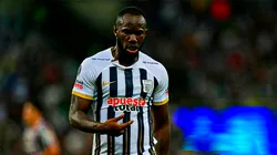 Cecilio Waterman jugando para Alianza Lima.