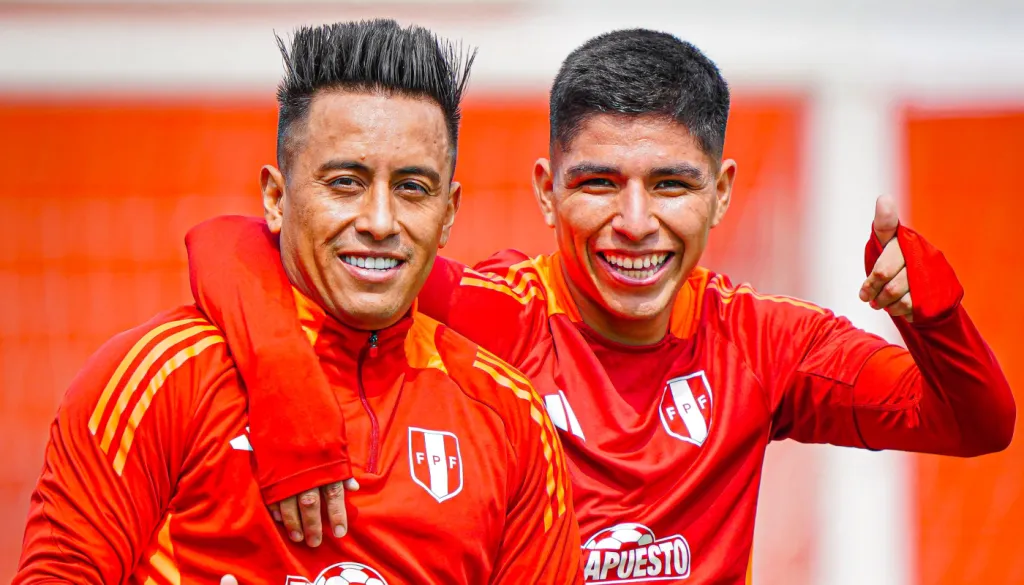 Cueva y Quispe con Perú. (Foto: IMAGO)