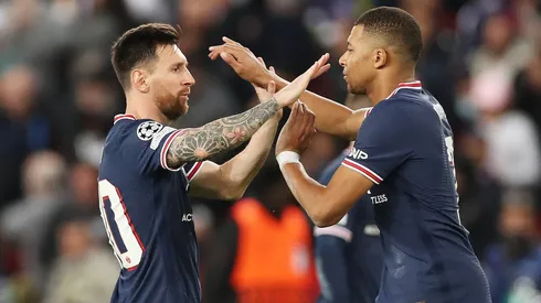 Lionel Messi y Kylian Mbappé en sus tiempos por PSG.