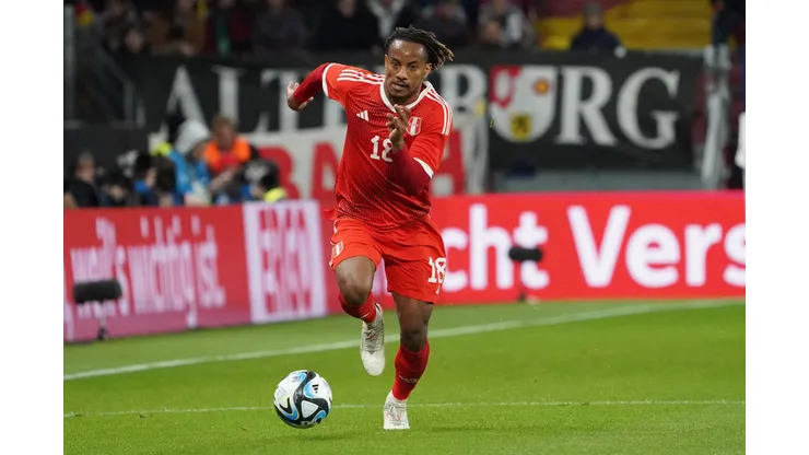 Alianza Lima presentó proyecto a André Carrillo