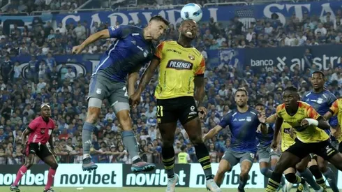 Emelec y Barcelona SC están buscando al mismo jugador