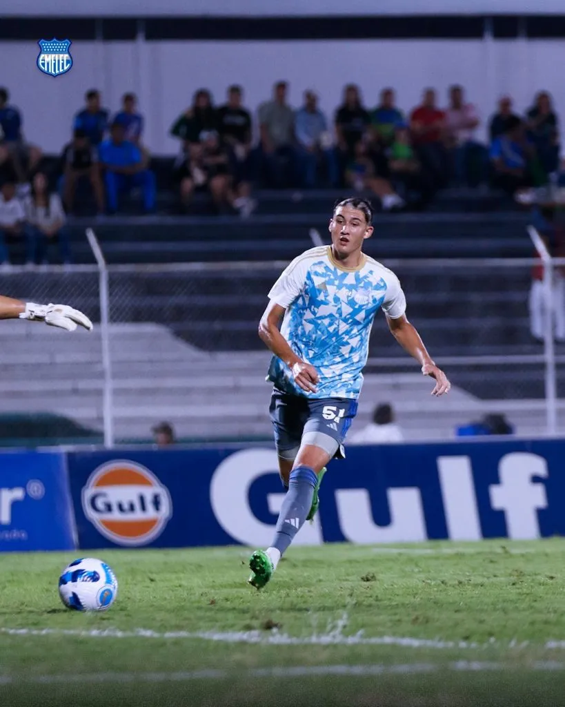 Gonzaga jugó en un partido amistoso de Emelec ante Orense. (Foto: @CSEmelec)