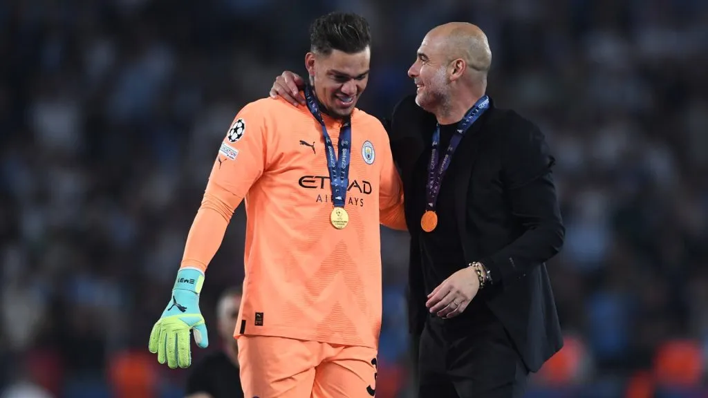 Ederson y Guardiola tras ganar el Mundial de Clubes: IMAGO