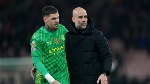 Ederson seguirá de momento en Manchester City.