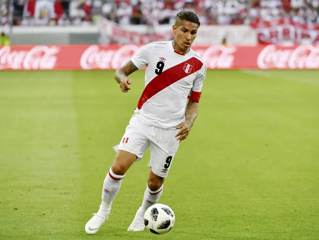 Paolo Guerrero jugando en la Selección Peruana. (Foto; IMAGO).