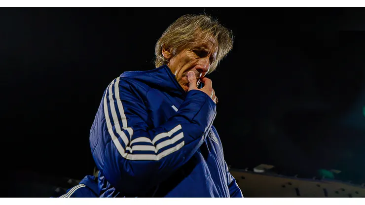 Ricardo Gareca dirigiendo a Chile.