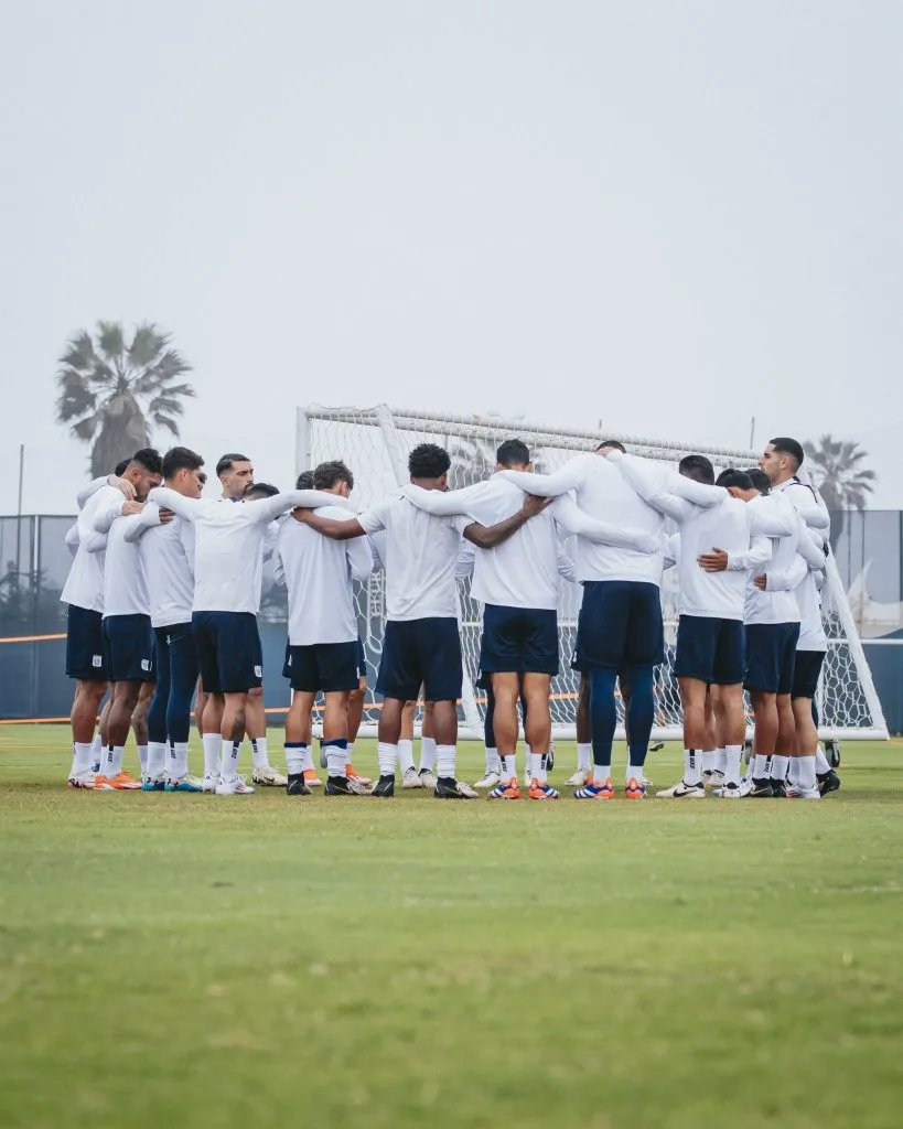 Alianza Lima entrena en la salida de Gabriel Costa. (Foto: Alianza Lima).
