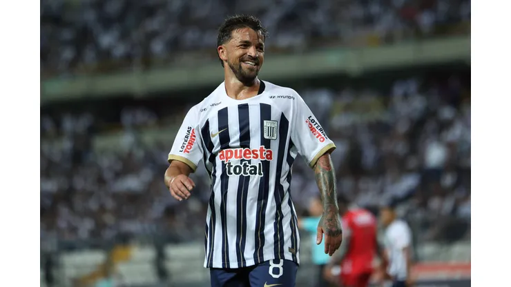 Gabriel Costa con oferta enorme de Universitario de Deportes