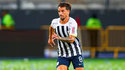 Gabriel Costa jugando en Alianza Lima de Perú.