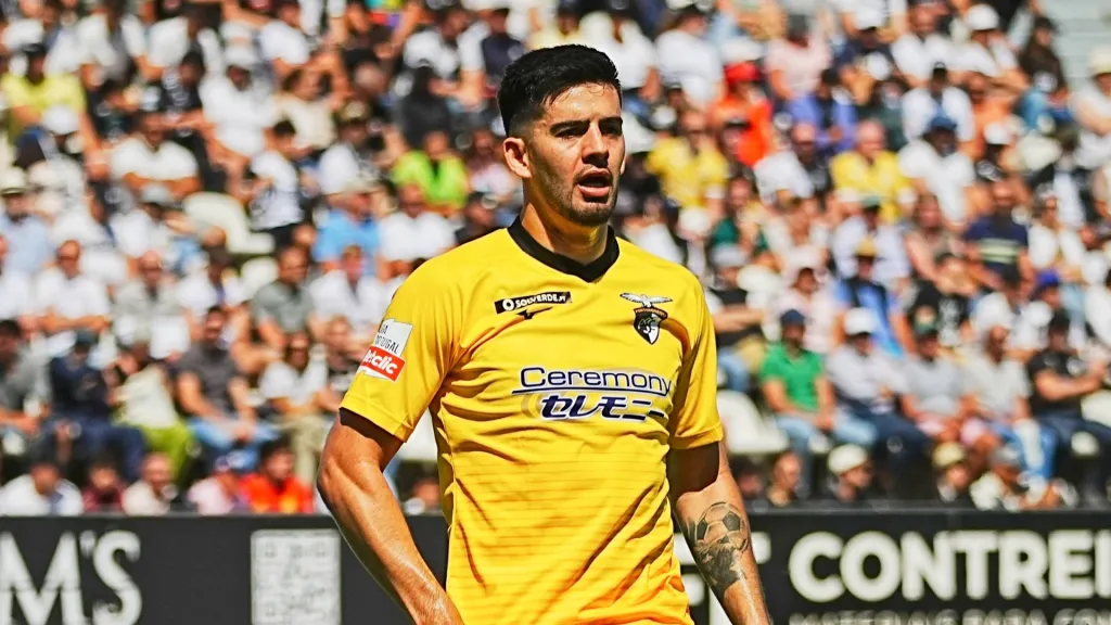 Ronie Carrillo tuvo un paso por Portugal.