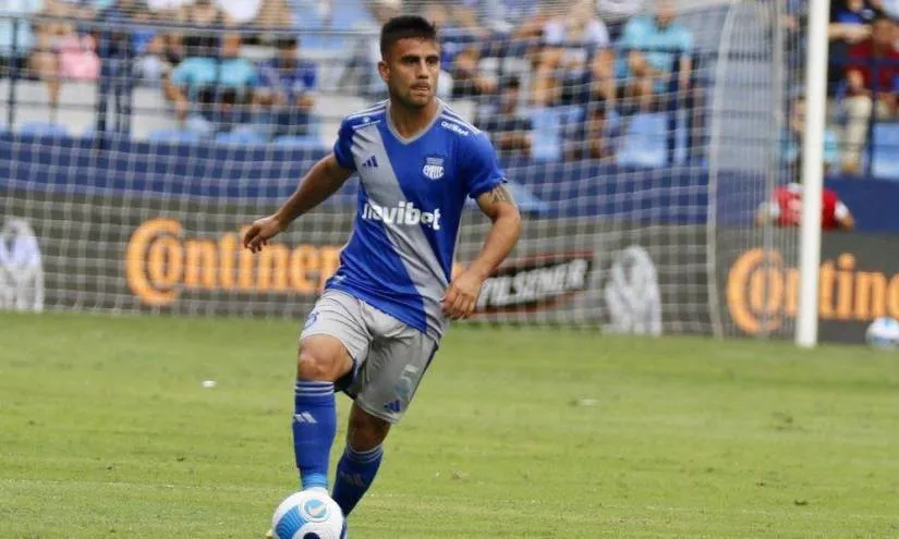 Espinoza jugó varios partidos en Emelec en la temporada 2023. (Foto: API)