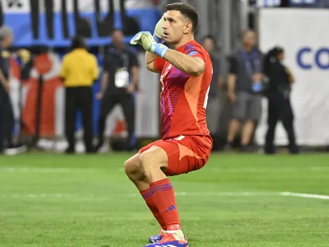 Dibu Martínez lo hizo de nuevo: el baile del arquero en plena definición por penales de Argentina vs. Ecuador