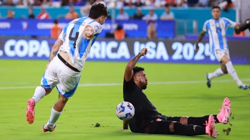 Regaló penal a Argentina y festeja eliminación de Selección Peruana