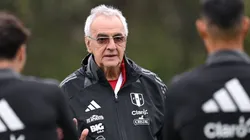 Jorge Fossati probó once pensando en Colombia y Ecuador