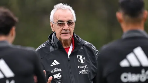 Jorge Fossati probó once pensando en Colombia y Ecuador